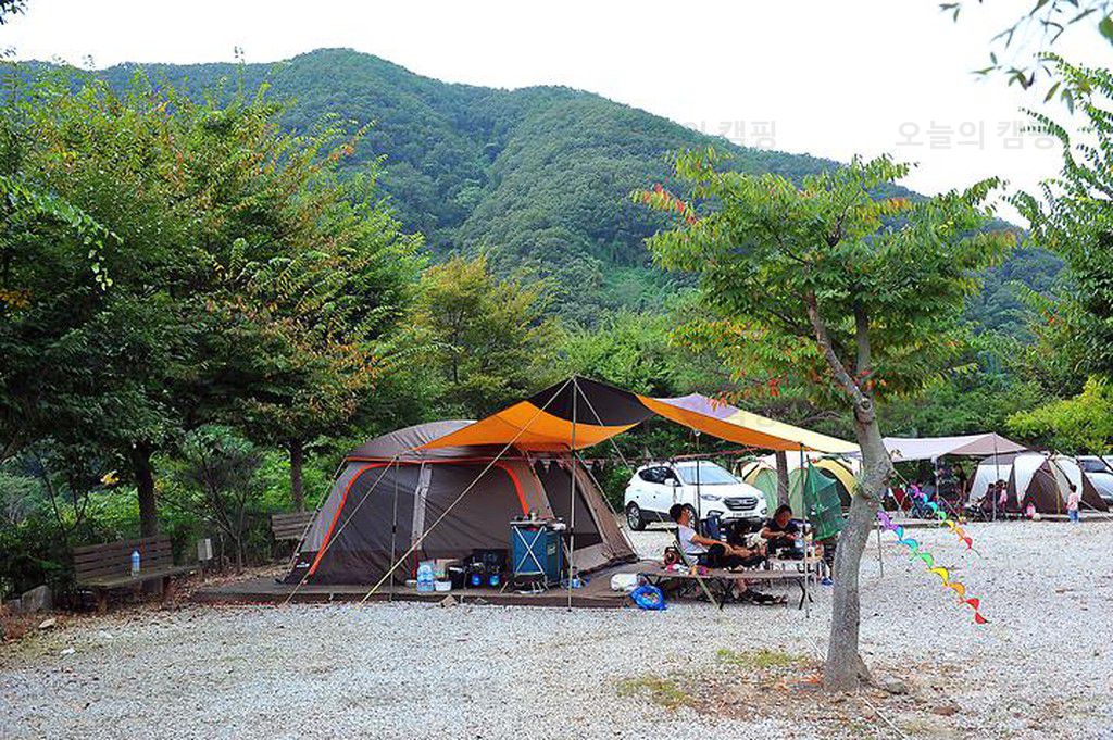 풍혈산 캠핑장