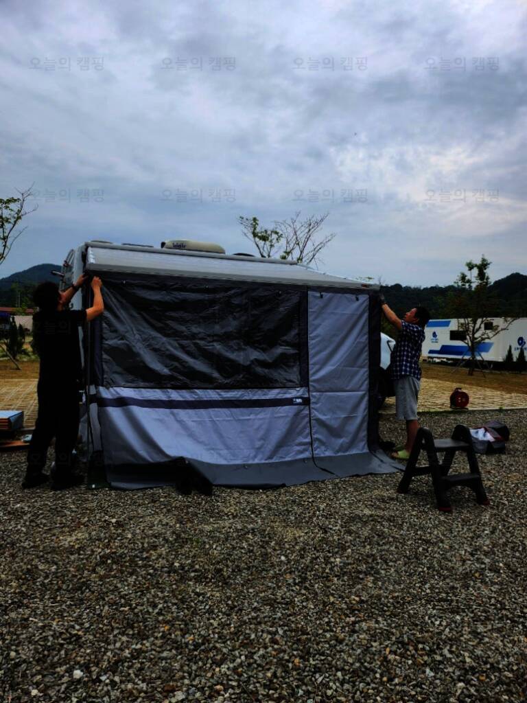 대율저수지 오토캠핑장