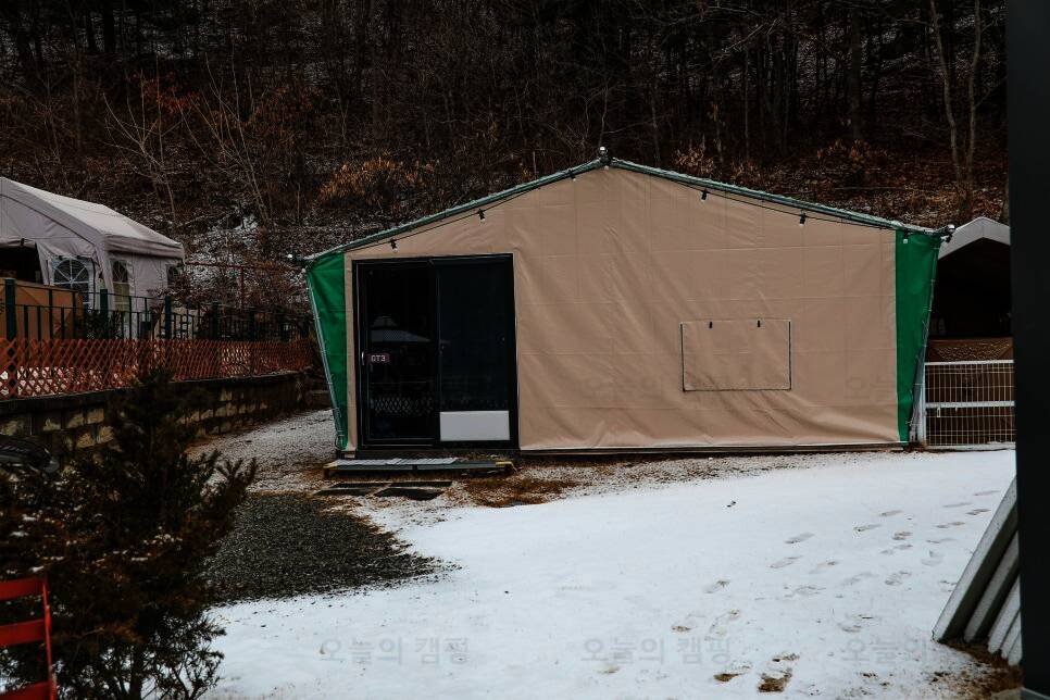 캠프위드펫&애견글램핑