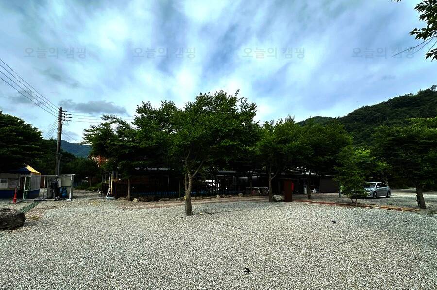 황토하우스캠핑장