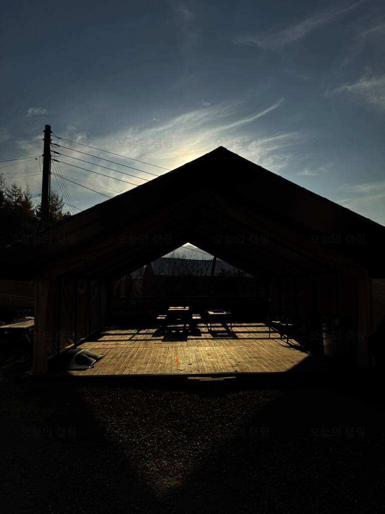 윈드힐글램핑카라반캠핑장